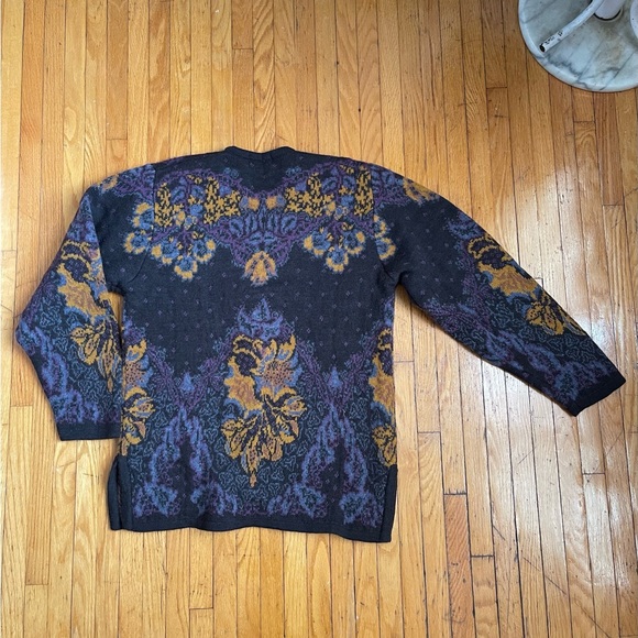 Vintage Rare 100% Wool Cardigan Sweater UNISEX - Picture 2 of 2